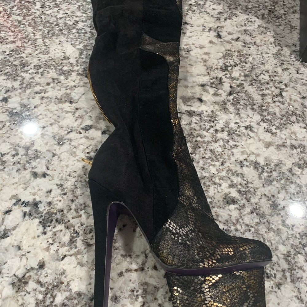Platform over the knee boots